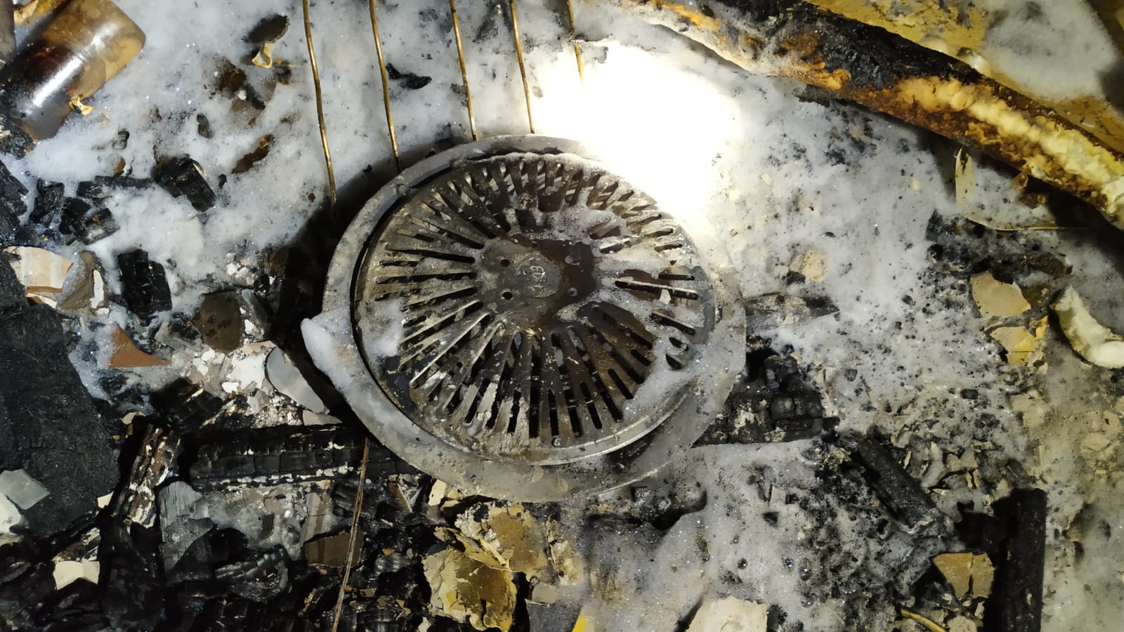 Recomendaciones de los bomberos - incendio por brasero eléctrico